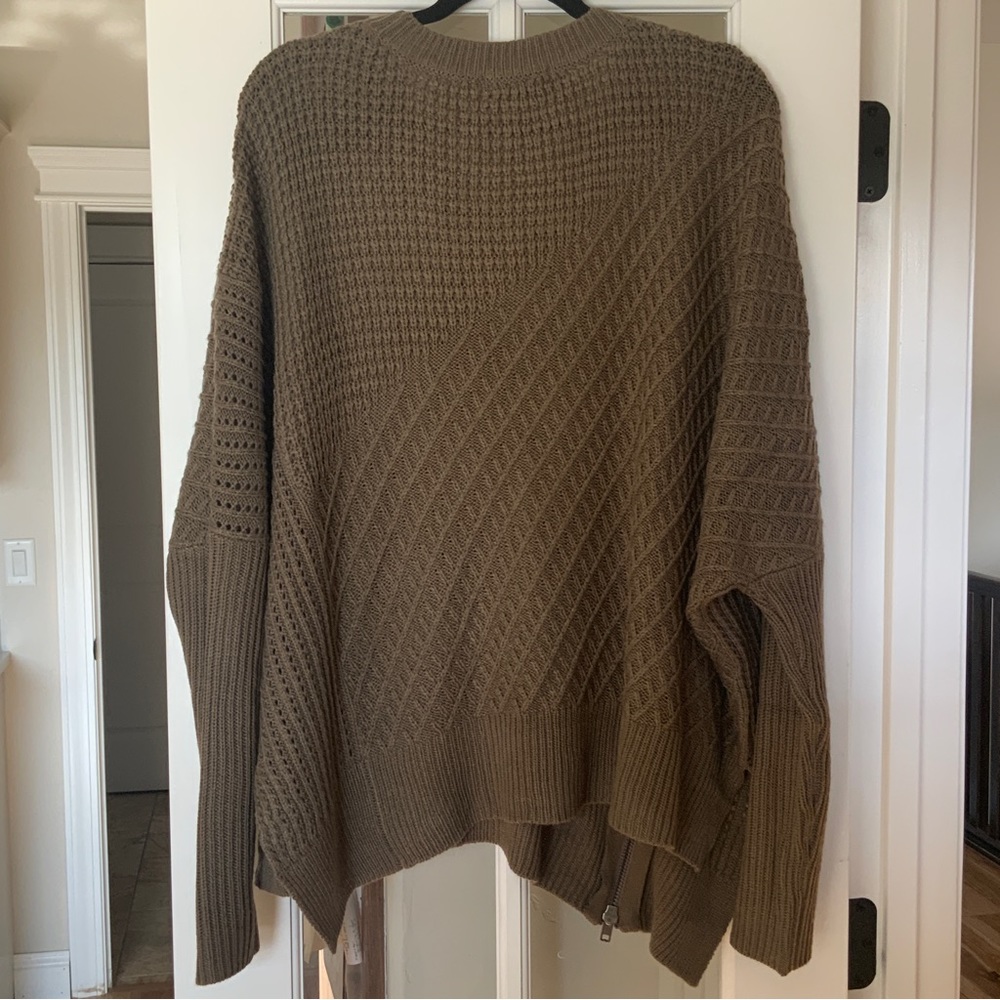 RELISTED UNDER SWEATERS Oversized Patterned Knit Sweater - Picture 9 of 13